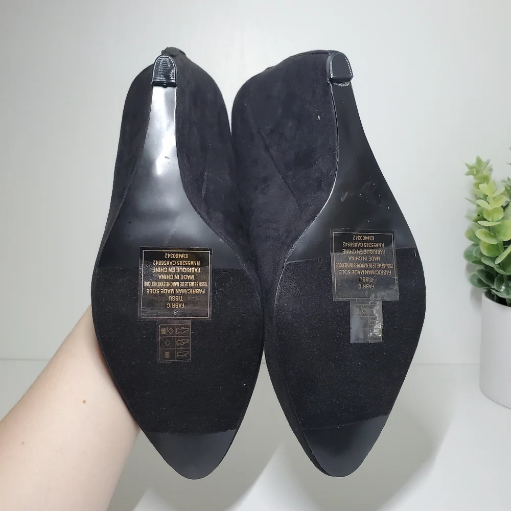 Classic Black Wedge Pumps - Express